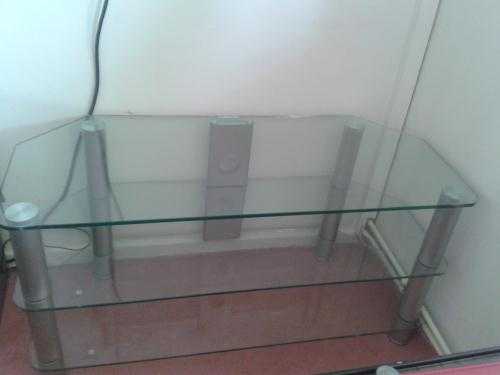 CLEAR GLASS TV STAND