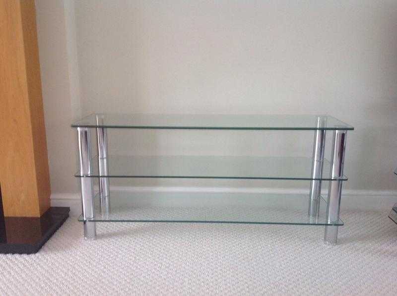 Clear glass tv table