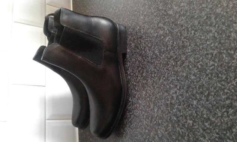 Clifford James real leather boots size 8