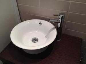 Cloakroom corner sink