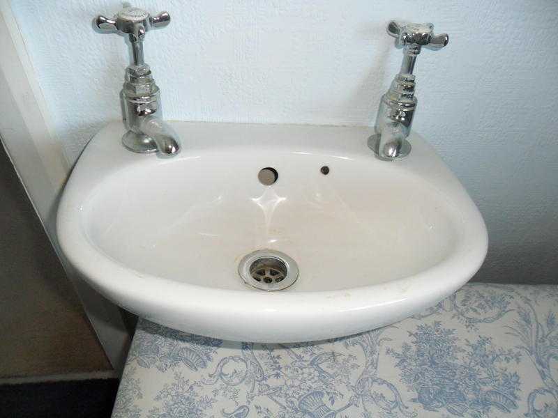 Cloakroom Washbasin