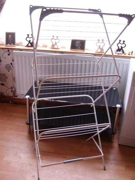 Clothes airer, indoor use