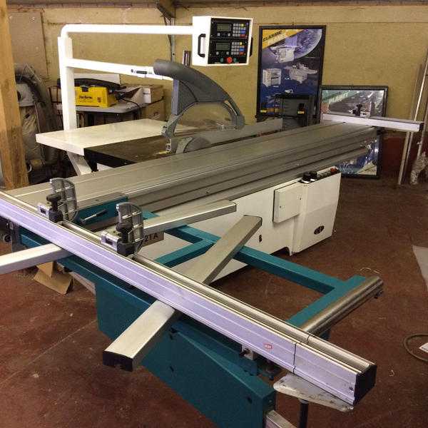 CNC 3.2 Sliding Table Panel Saw