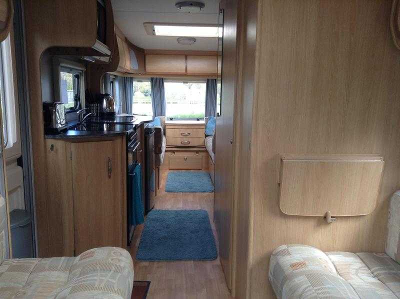 Coachman Amara 5505 Twin Lounge