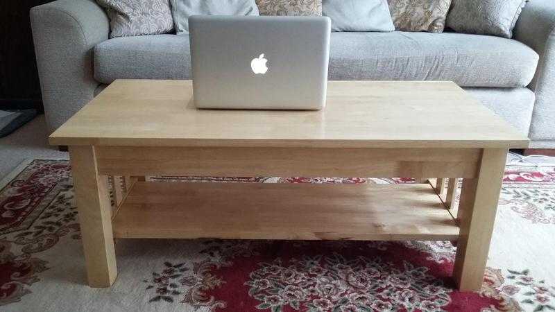 Coffee table and side table