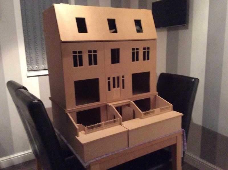 Collectable dolls house for sale