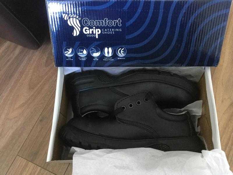 Comfort Grip safety shoes