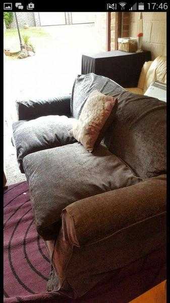 Comfy grey sofa (3 seater)