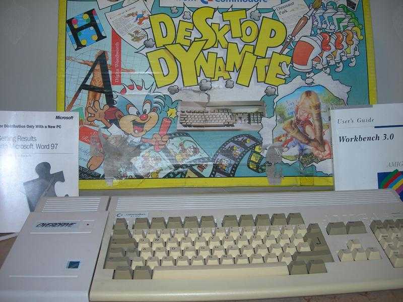 Commodore Amiga 1200 desktop computer