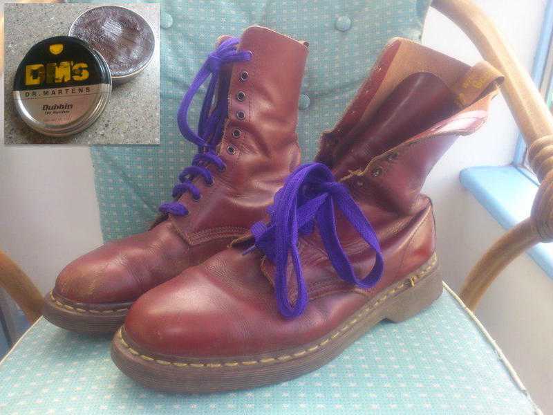 Complete your retro look with these genuine 80s Dr. Martens Docs (size 11)