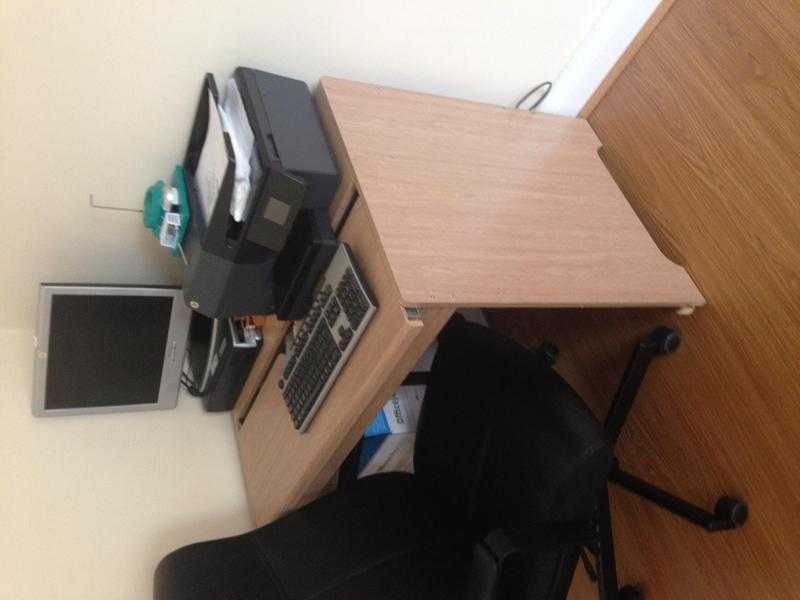 Computer desk