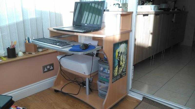 Computer Table