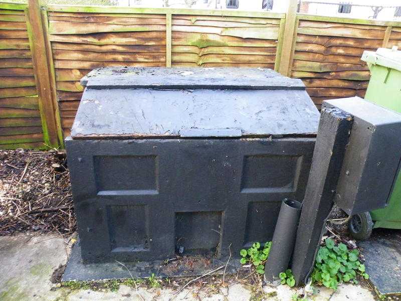 Concrete coal bunker