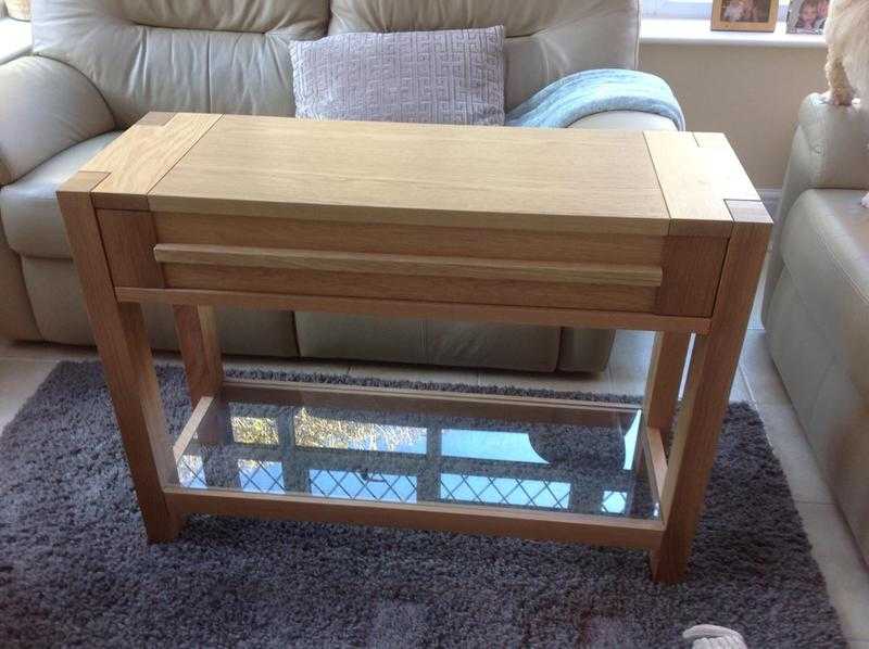 Console table