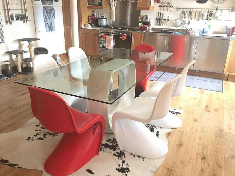 Contemporary Dinning Table