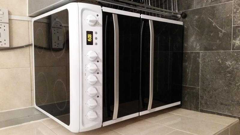 COOKER FOR SALE