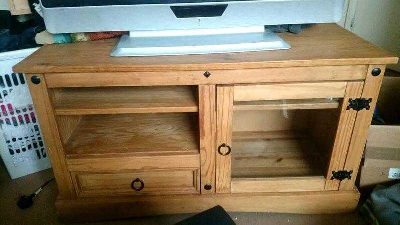 Corona TV unit