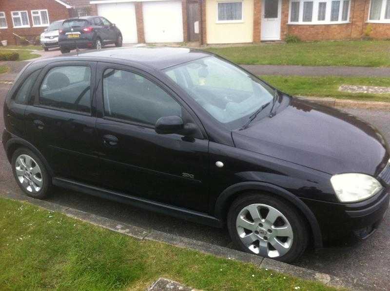 CORSA 1.2 SXI TWINPORT 2005 5door black metallic 64000 miles