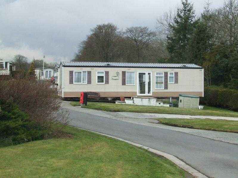 Cosalt Eclipse caravan for sale in Forest of Pendle leisure park, Roughlee, (37x12ftused) 3 bed