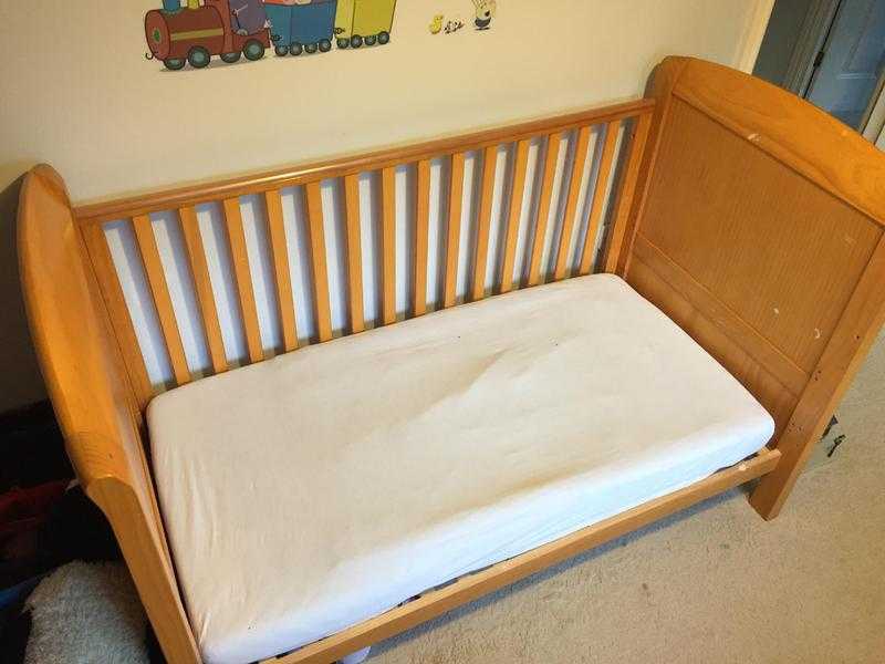 Cosatta Arto 3 in 1 cot bed.