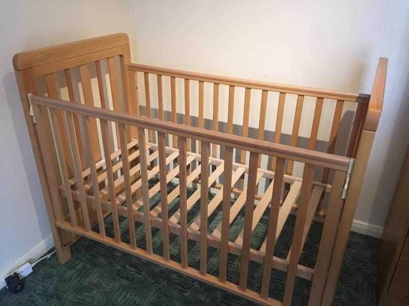 Cosatto close to me wooden cot. Very good condition.