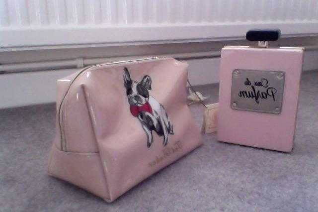 Cosmetic bag and clutch bag