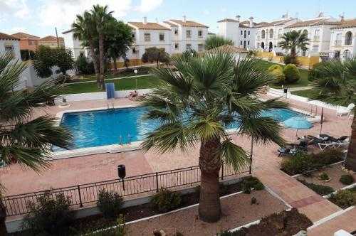 Costa Blanca Furnished Apartment with Views over to Pool