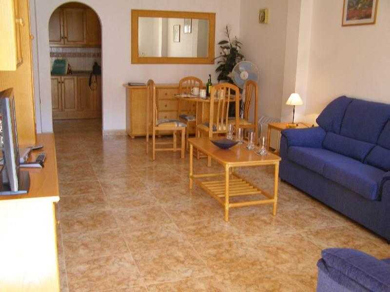 Costa Blanca, Semi-detached villa, 7 nights, 4 people 150-300 per week