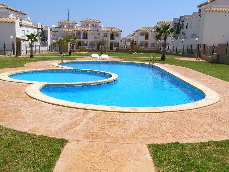 COSTA BLANCA, SPAIN, 2 bedroom ground floor, sleeps 4, English Tv, AC from 150 (SM010)