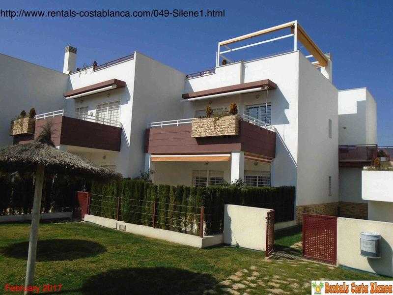 Costa Blanca, Spain, 3 bed, sleeps 6, ground floor apt with English TV, Wi-Fi (SM049)