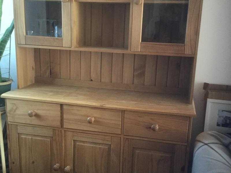 Cotswold dresser