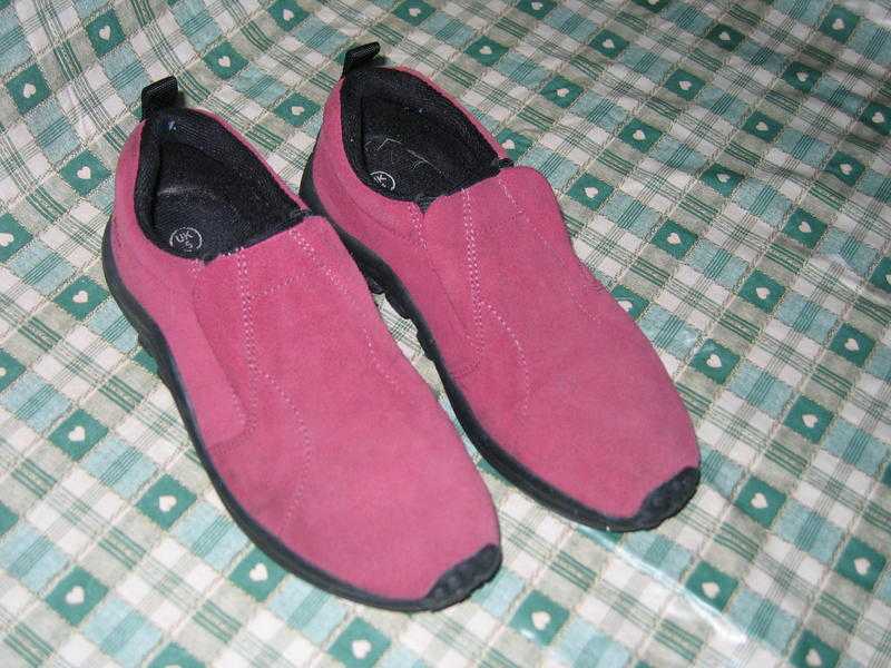 Cotton traders womens red trainer type shoes size 5