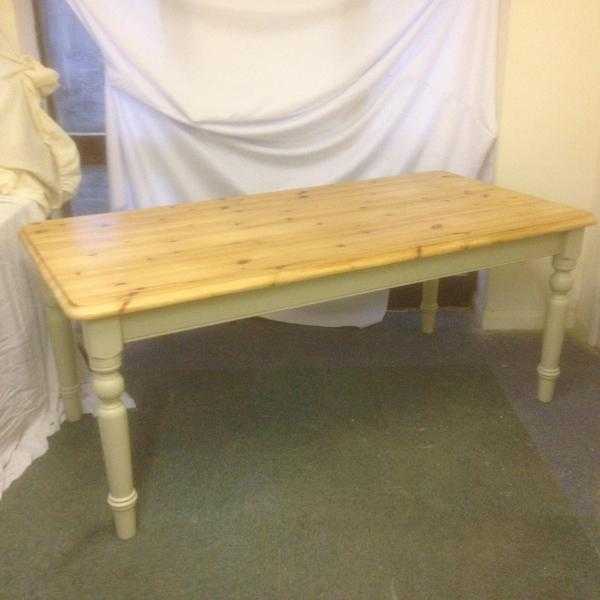 Country style kitchen table