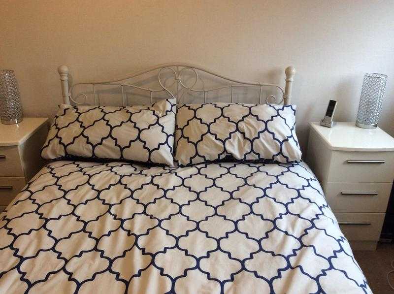CREAM DOUBLE BED FRAME