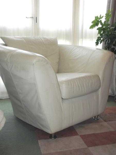 CREAM LEATHER ARMCHAIR