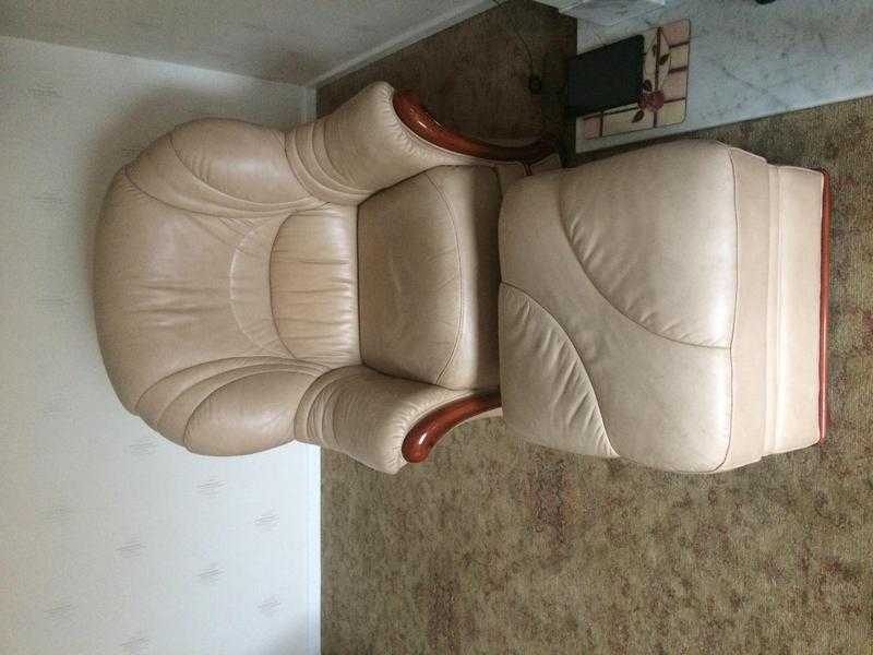 Cream leather Italian Mancini three piece suite