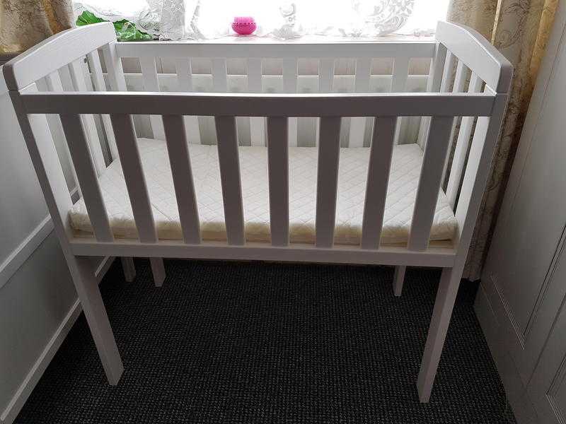 Crib with mattress