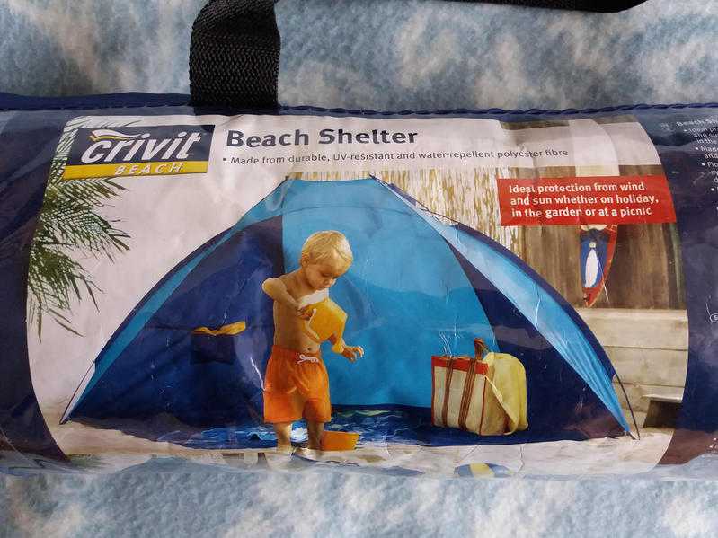 Crivit Beach Shelter Wind Break Tent NEW