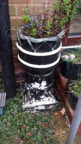 CROWN CHIMNEY POT