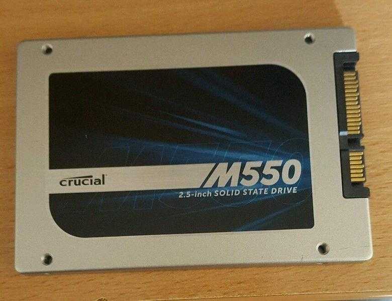 Crucial M550 960 GB,Internal,6.35cm (2.5quot) (CT960M550SSD1) (SSD) 1TB Solid State  used