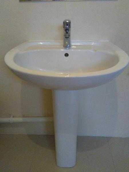 Crystal White Hand Basin with Pedestal amp Mono-Chrome Mixer Tap