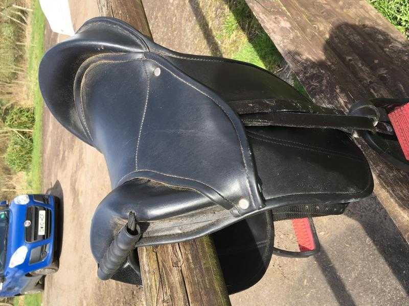 Cub saddle