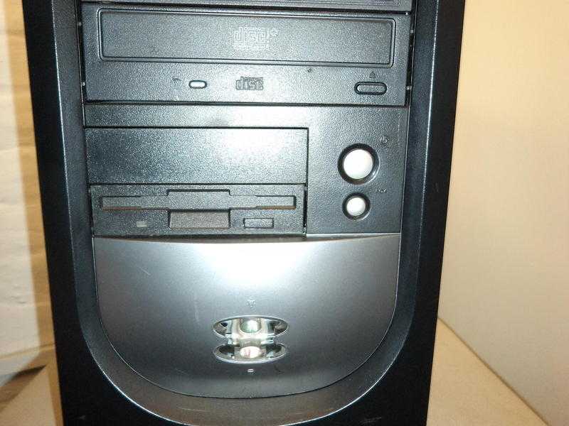 CUSTOM CASE COMPUTER, 2GB RAM, 2 X 160GB HD