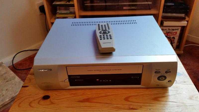 Daewoo ST220P Video Recorder  Remote Control  Scart Lead