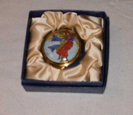 Danbury mint pill box