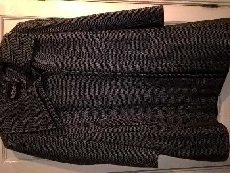 DANNIMAC LADIES COAT SIZE 24