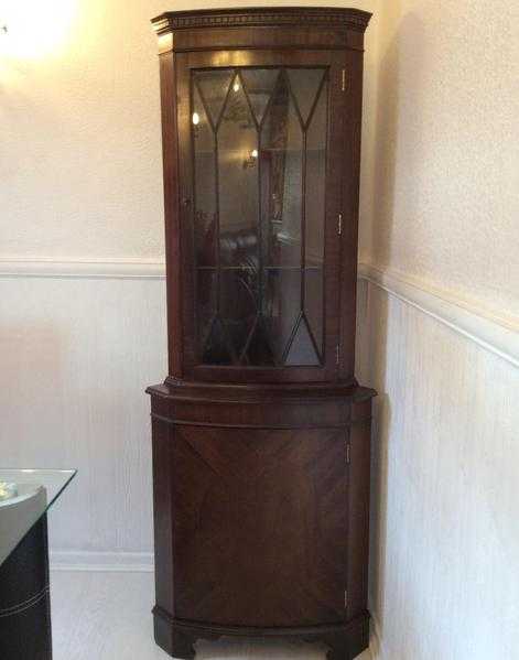 Dark wood corner unit