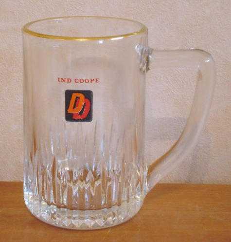 DD Double Diamond Ind Coupe Glass Beer Tankard 1 Pint - Collectible breweriana