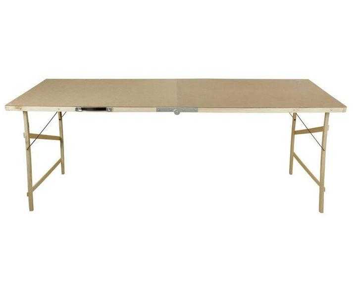 Decoratingwallpapering folding table