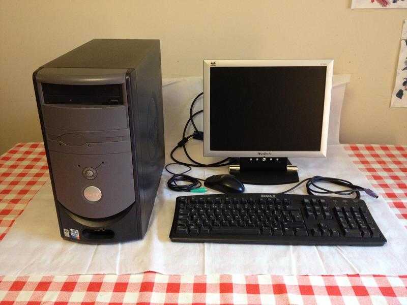 DELL Desktop PC, 15quot ViewSonic Flat Monitor, Keyboard amp Mouse with Windows XP 45